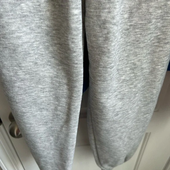 💙 Tiger Friday Set 💙 - Picture 6 of 8